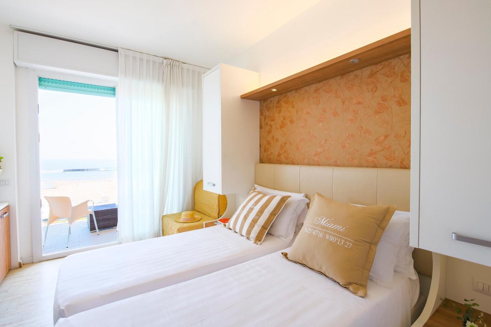 Eurhotel ريميني المظهر الخارجي الصورة
