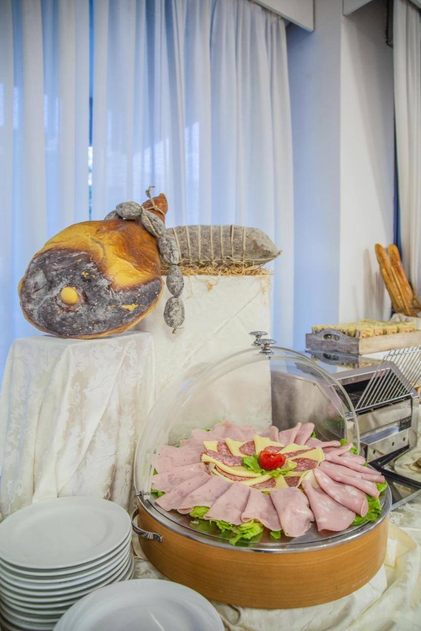 Eurhotel ريميني المظهر الخارجي الصورة